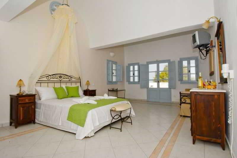 Jojo Beach Hotel & Bar Agios Georgios  Экстерьер фото